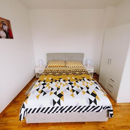 Apartman Oaza Banja Luka Ngoại thất bức ảnh