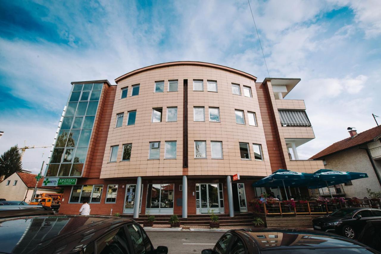 Apartman Oaza Banja Luka Ngoại thất bức ảnh